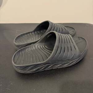Hoka One One Ora Recovery Slides Mens Size 8 Black Slip On Comfort Sandals